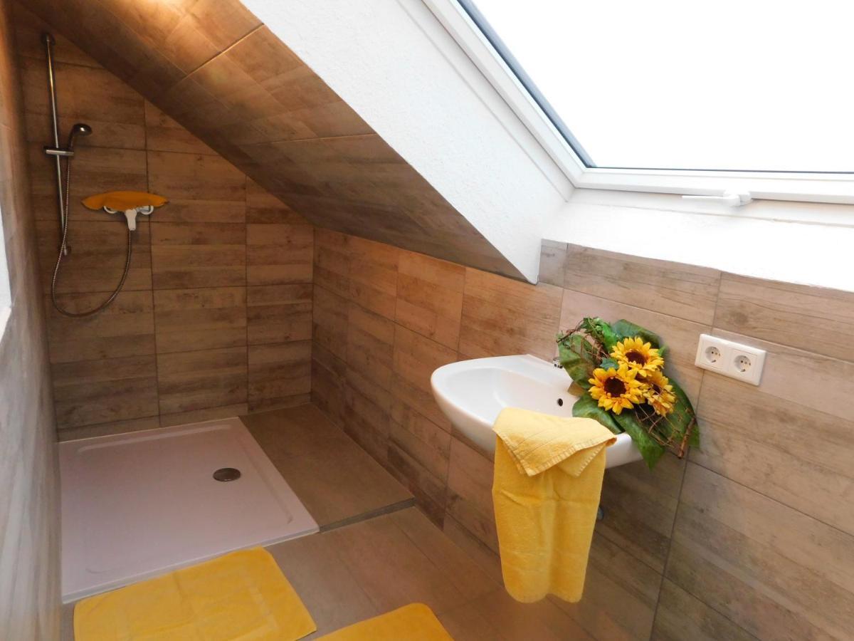 Ferienhaus Astenblick - Ideal Fuer Weihnachtsfeiern Und Familienfeiern Bietet Schlafplaetze Fuer Bis Zu 35 Personen Villa Winterberg Eksteriør billede